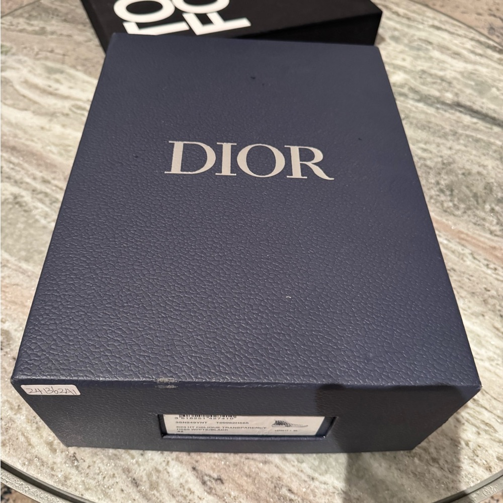 Dior and Shawn B23 High-Top Sneakers in Cream and Gray - Picture 7 of 7
